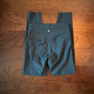 Lululemon Wunder Under Train